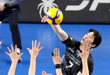 [포토]'가볍게 블로킹 넘기지요' 허수봉