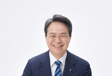 진옥동 "남은 과제는 ROE 10%…밸류업 2.0 빠른 시일 내 공개"