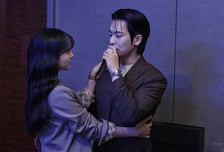 '닥터신' 백서라·안우연, 후끈 달아오른다...'1mm 초밀착 블루스 타임'