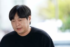 이진호, 뇌출혈로 쓰러져 중환자실 입원…불법도박·음주운전 자숙중