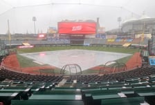 [포토]'촉촉한 봄비에 흠뻑 젖은' 랜더스필드, 한화-SSG 경기는 다음 기회에