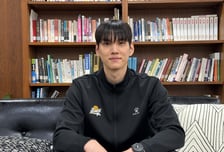 "프로 와서 제일 못한 시즌" 입대 앞둔 KB 임성진, 무릎 통증 참고 '계약 첫해' 봄배구 성과에도 자책했나 [인터뷰]