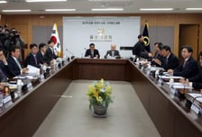 휴전에도 막힌 바닷길…떨어졌던 테마주까지 반등