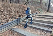 문워크 추는 로봇, 체스 두는 AI…'과학의 달'에 KAIST 기술 총출동