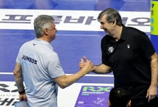 [포토]'미소로 헤난 감독 만난' 블랑 감독과 헤난 감독