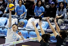 [포토]피하는게 좋을걸 '이건 터치아웃!' 정지석