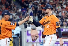 '와이스 뒷주머니 보세요' 한화 출신 사랑꾼 ML서도 화제! 한국서 끼던 결혼반지 어디 갔나 했더니