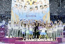 [포토]'세상을 다 가진 듯 환호하는' 대한항공 선수들