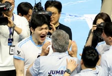 "절대 웃음거리는 되지 말자" 공공의 적 됐던 대한항공, '독기'로 일궈낸 우승 [인천 현장]