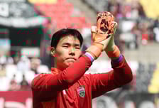 [포토] 송범근 '내 뒤에 공 없습니다'