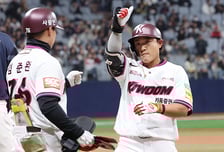 '충격' 5일 LG전 이후 자취 감췄던 김태진, 알고보니 부상→끝내 말소 "발목 뼛조각 발견, 인대 손상"