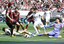 [포토] 야잔, 세컨드 킥도 막히다니