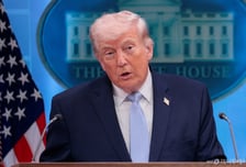 "한·중·일은 용기가 없어" 트럼프 직격…호르무즈 기뢰 제거 착수