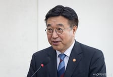 완도 냉동창고 화재…윤호중 장관 "인명구조·진압 총력" 긴급 지시