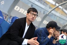 '쓰라린 첫 패배' 이정효 감독 자책 "질 만했다... 다시는 이런 경기 하면 안 돼" [수원 현장]
