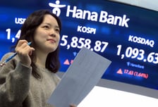 외인 '5.3조 싹쓸이', 코스피 또 질주 신호?…K증시 흔들 변수는