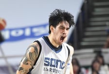 '무려 91.1% 확률 잡았다' 소노, 사상 첫 PO 1차전서 SK 격파! 무려 29점 차 대승... '이정현+켐바오 57점 대폭발'