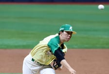 [포토] '안우진 이어 등판' 롯데전 역투하는 배동현