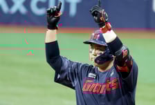 [포토] '안우진에 안타뽑은 1인' 한동희