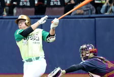 [포토] '타격하는' 안치홍