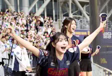 [한번에쓱] '8회초 뭔가 터질것 같다!' 롯치 이조은