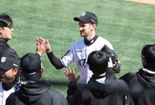 수원 폰세 '또' KKKKKKKK, 한화→삼성→두산 '단 한 점도' 못 냈다! KT도 다시 연승→LG와 공동 1위 등극