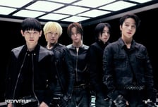 '김재중의 보이그룹' 키빗업의 걸출한 데뷔작 [뉴트랙 쿨리뷰]