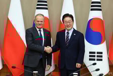 [속보]한-폴란드 정상회담…이재명 대통령 "방산 협력 더욱 확대"