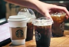 '저가에 치이고 고급에 밀리고' 쓴맛 본 1세대…스벅·메가·투썸만 웃었다