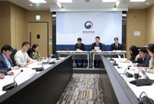 반헌법·국가폭력 가담자 '거짓 영예' 박탈…"12·3 계엄 관련자도 대상"