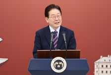 李대통령, 폴란드 총리와 오찬…'김광균-쇼팽'으로 풀었다