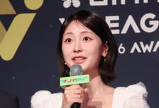 [포토] 신예원 아나 '시상식 전문 요정 왔어요'