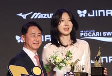 [포토] 양효진, 신기록상 수상 영광