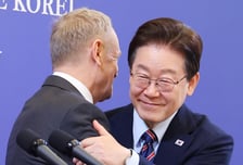 李대통령, 폴란드 총리 만나 "방산-공급망 안정화, 협력 확대"