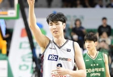 '송교창 20점 폭발' KCC, DB에 진땀승! 6강 PO 원정 1차전서 기선제압 성공→91.1% 확률 잡아냈다
