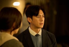 '군체' 고수, 세월이 흘러도 얼굴이 열일...조각미남 아저씨