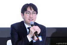 '부산 북구갑 차출설' 하정우 수석 "어떤 게 국익에 최선일지…"
