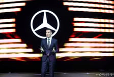 "BMW 제쳤다" 벤츠, 매출 6조 돌파 1위 탈환...테슬라, 첫 '3조 클럽'