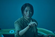 김혜윤, 귀신 업고 튀어