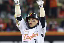 'KBO 최다 안타' 손아섭, 트레이드로 두산행..."프런트 행태 별로" 팬들 시끌