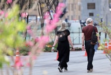 [내일 날씨] 서울 25도·광주 27도 '초여름' 더위…제주·남부엔 봄비