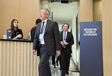 로봇·수소… 정의선이 띄운 '미래 엔진'