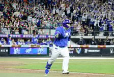 [한번에쓱] 볼넷 두개 최형우 '7회초 기어이 2600번째 안타를 만들어냈다'