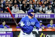 [포토] 최형우 '7회초 기어이 2600번째 안타를 만들어냈다'