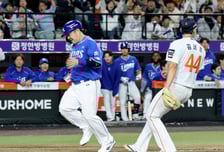 '이런 공짜 승리가 있나' 삼성, '18사사구' 자멸한 한화 꺾고 4연승→단독 2위 도약 [대전 현장리뷰]