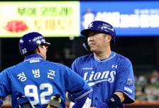 "최형우가 너무 힘들어해..." 구자욱 이탈에도 수비는 주 1회만, 타석서 답하는 '43세 베테랑'의 무서운 존재감 [대전 현장]