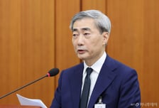 신현송 "물가 상방·성장 하방 압력 확대…통화정책 유연하게 운용"