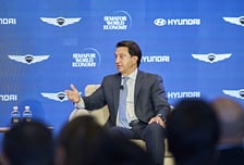 무뇨스 현대차 사장 "자율주행은 미래 아닌 현재…로봇, 인력 감축 수단 아냐"