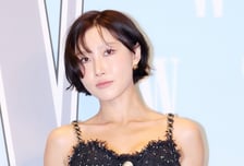 "알몸 상태로 밟아 2도 화상"...화사, 가습기 옮기다 응급실행