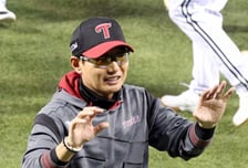 '와' 염갈량 인내심 대단! 1점차 살얼음판 리드인데 박동원 '끝내' 미기용→이주헌 '무럭무럭' 자란다